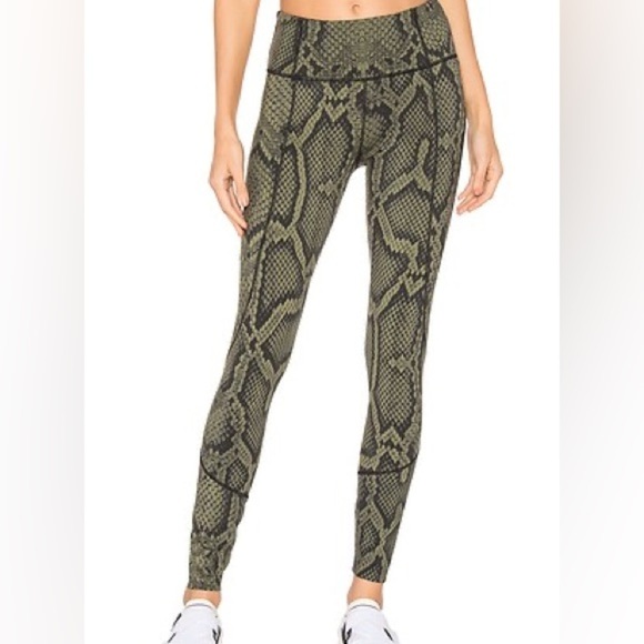 Like NEW! VARLEY Bedford Leggings! - Picture 1 of 5